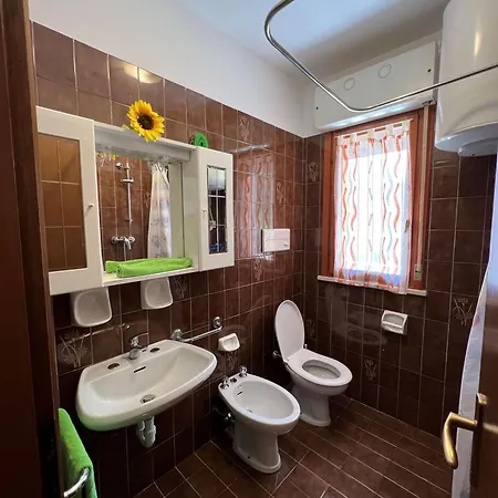 In A Stunning Apartamento